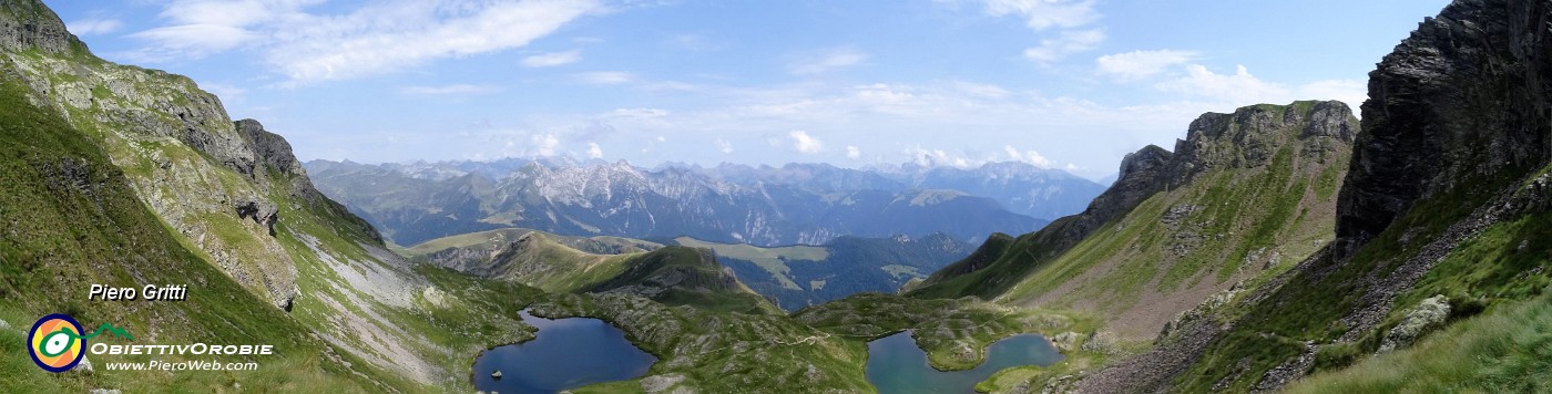 54 Panoramica sui Laghi di Ponteranica.jpg